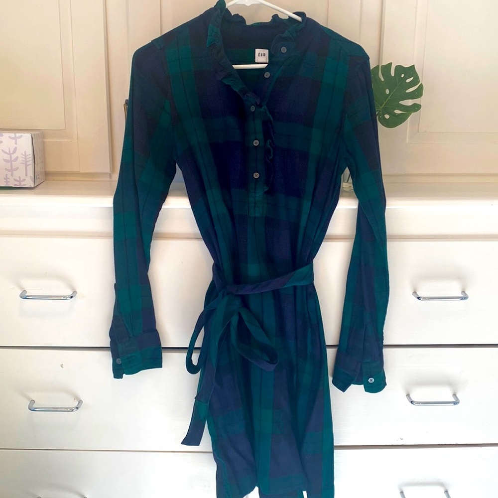 Gap plaid dress with waist tie